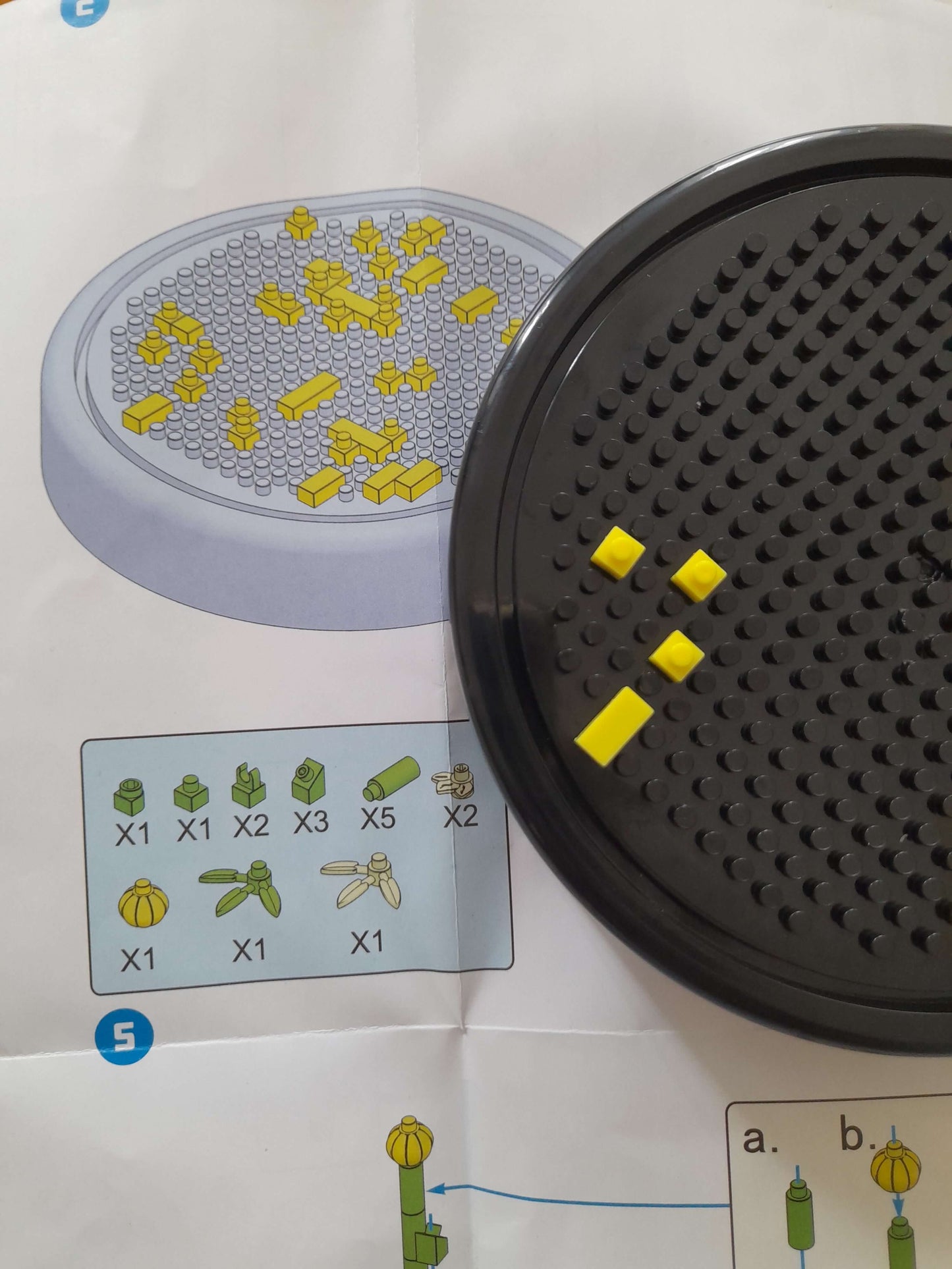Fleur en particules : Un jardin miniature à construire