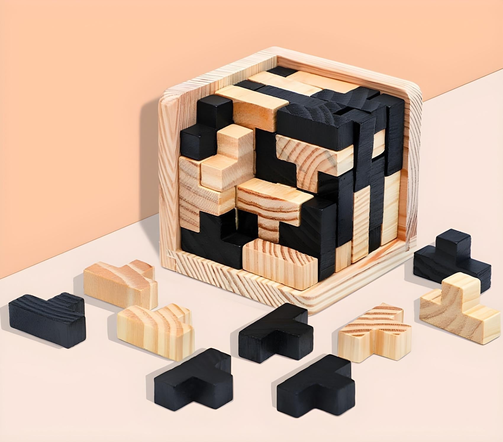 Résoudre le Puzzle Créatif Verrouillage En Bois : Guide Étape par Étape