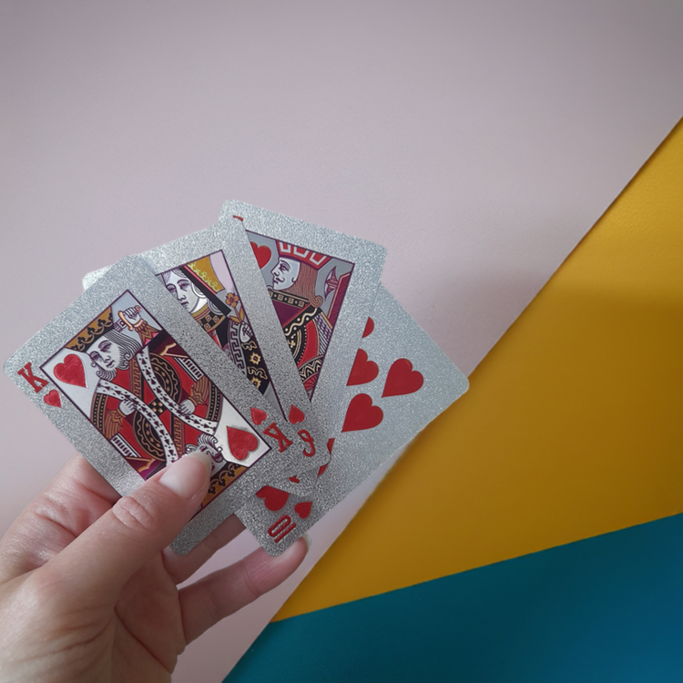 🃏Cartes à Jouer Élégantes | Noires, Or, Argent, Vert, Rouge, Bleu - InstantJeux